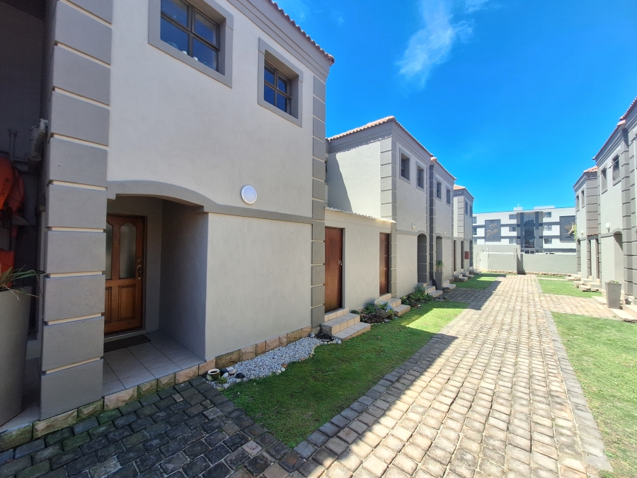 2 Bedroom Property for Sale in Ferreira Town Eastern Cape